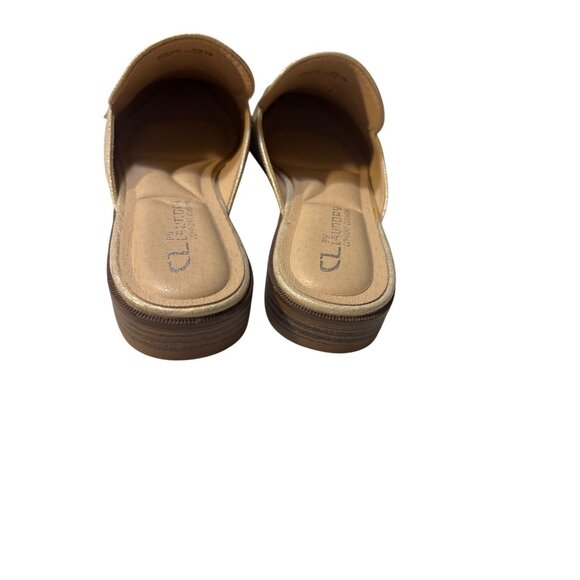 Gold Textured Slip-On Loafers With Metal Accent Womens Size 6.5 Synthetic Upper - Picture 4 of 6